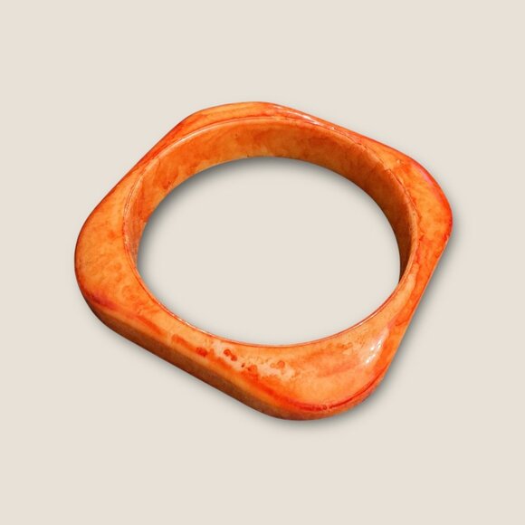 Vintage Square Orange Marbled Bangle Bracelet - Picture 5 of 5